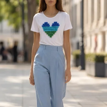 BATZ X VIKTORIAVARGA Peacock LOVE t-shirt